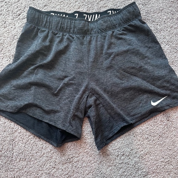 Nike Women's Charcoal Athletic Shorts - Picture 1 of 2